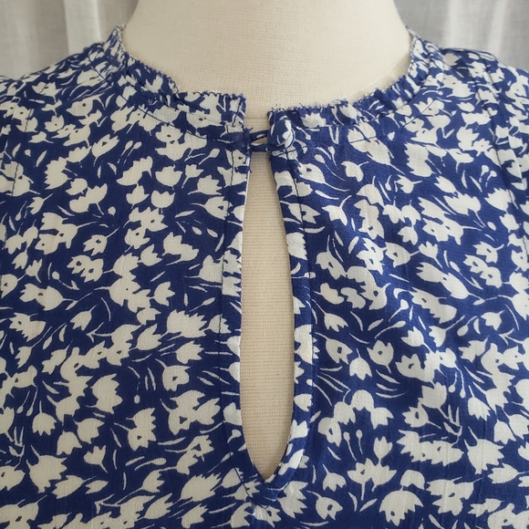 Lucky brand Blue Floral Blouse - Picture 5 of 9